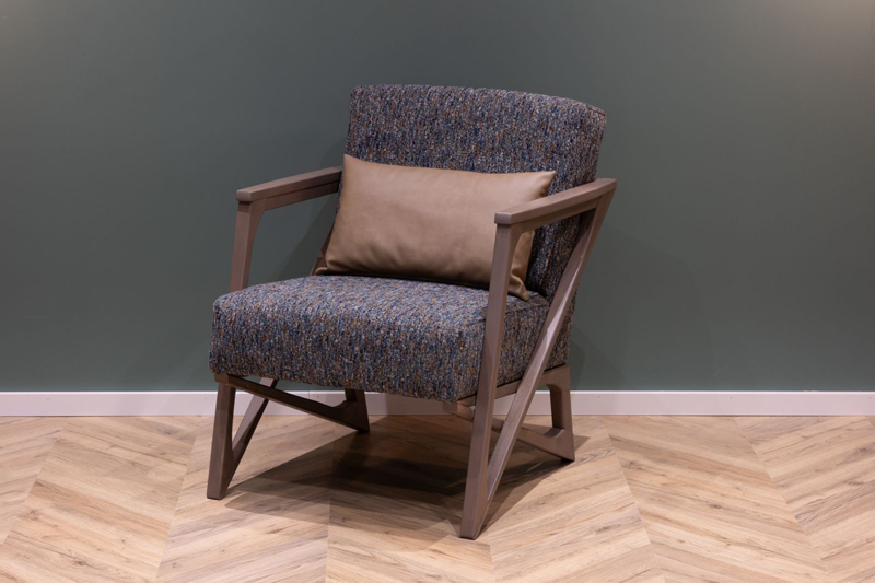 Πολυθρόνα 2